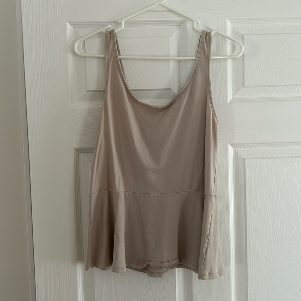 Express peplum